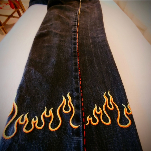 black wrangler wide leg jeans, with hand embroidered details - Picture 2 of 6